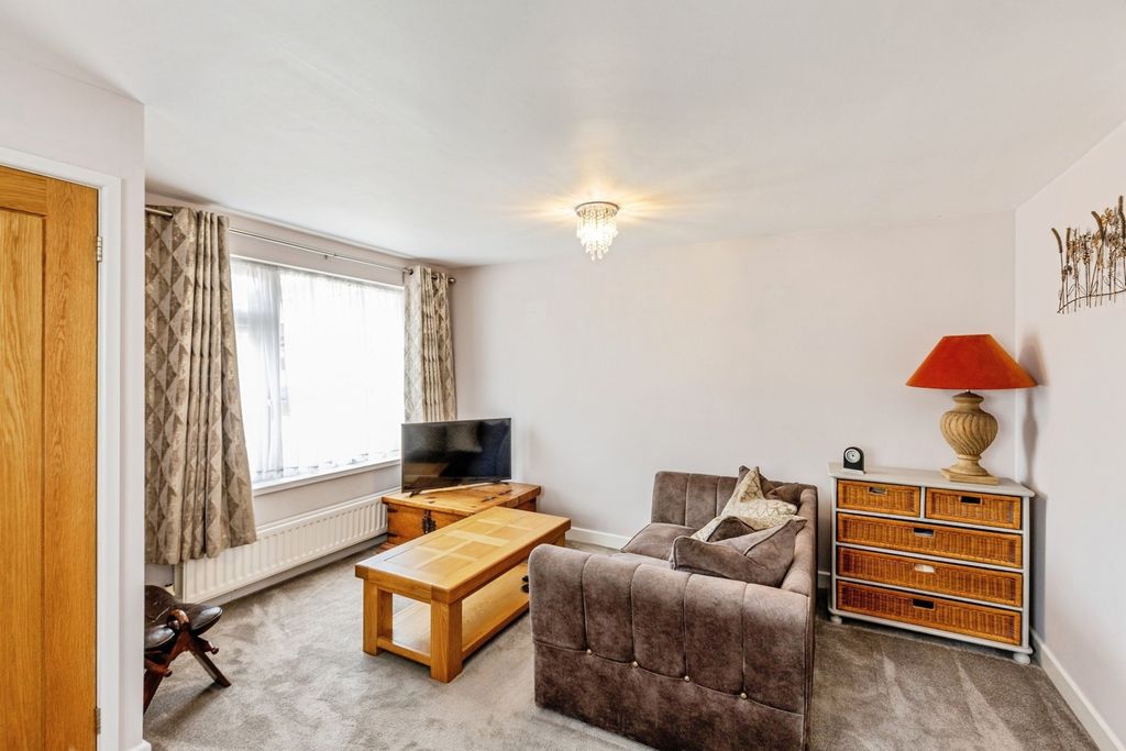 Property photo 2 of 17 Pbox-Img.Jpg