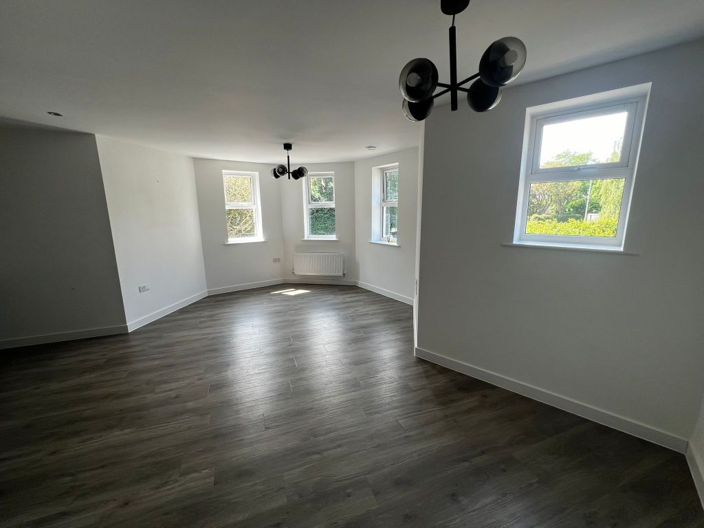 Property photo 2 of 5 Living Room