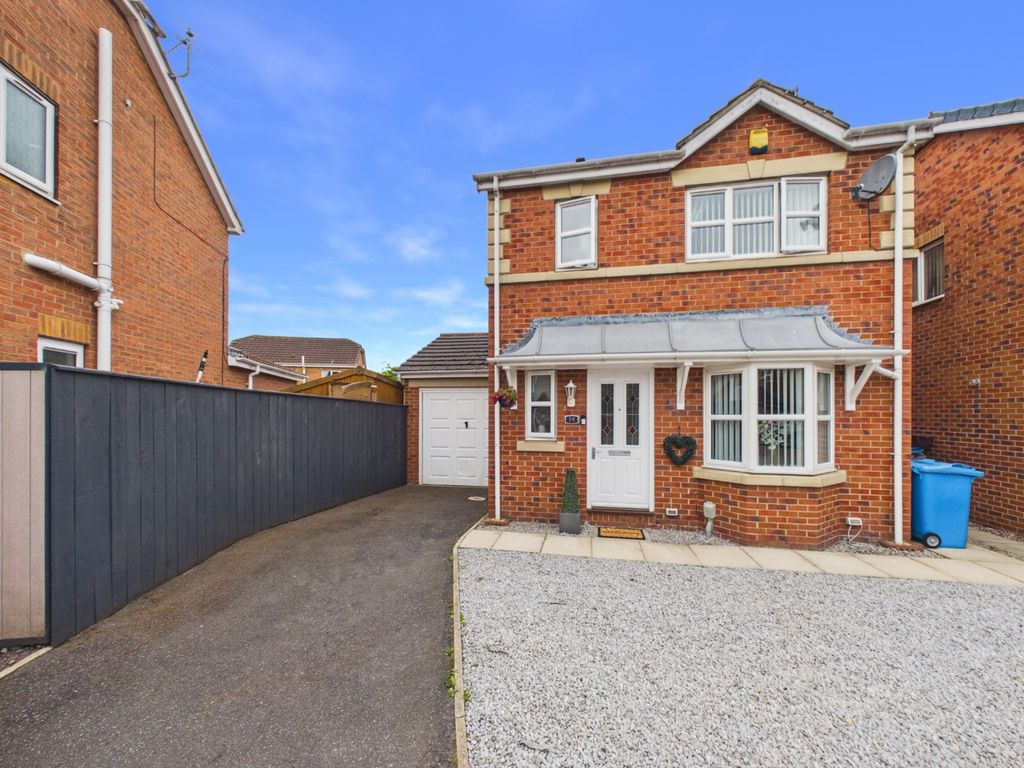 Property photo 1 of 19 5209072