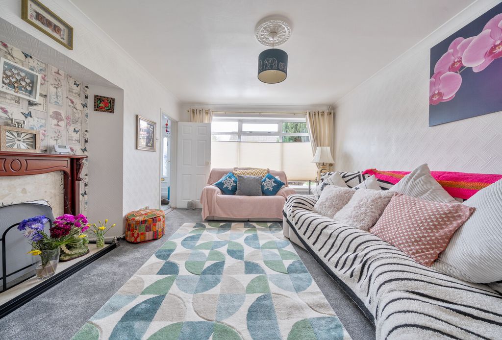 Property photo 3 of 21 1433064-12-69c26E...