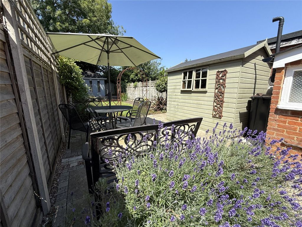 Property photo 2 of 16 Picture No. 20