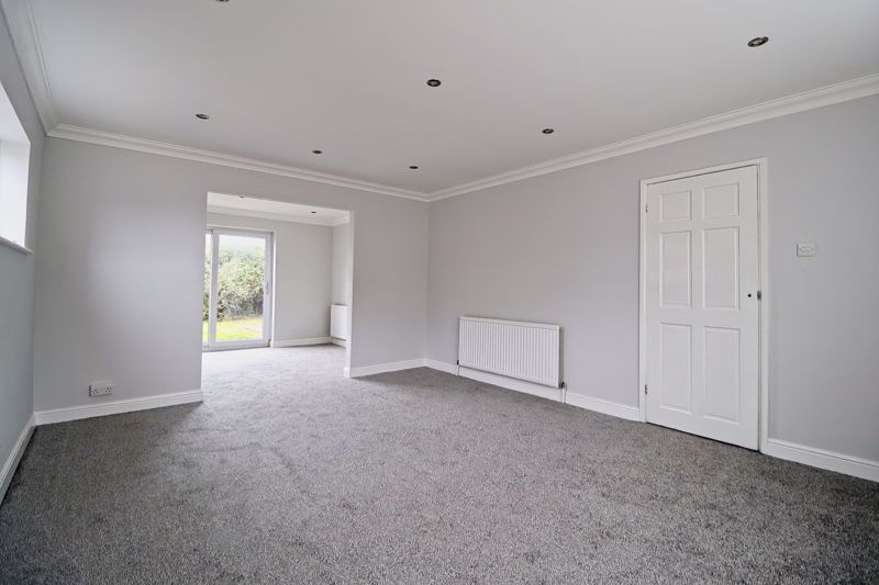 Property photo 3 of 25 Living Room