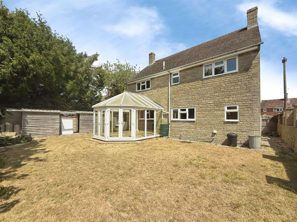 Property photo 2 of 23