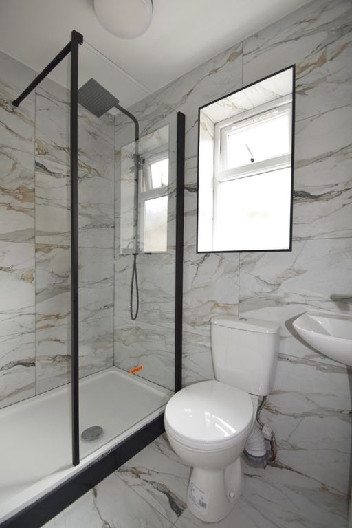 Property photo 3 of 13 Photo 4