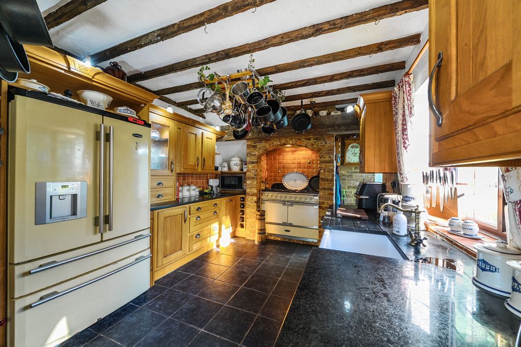 Property photo 3 of 24