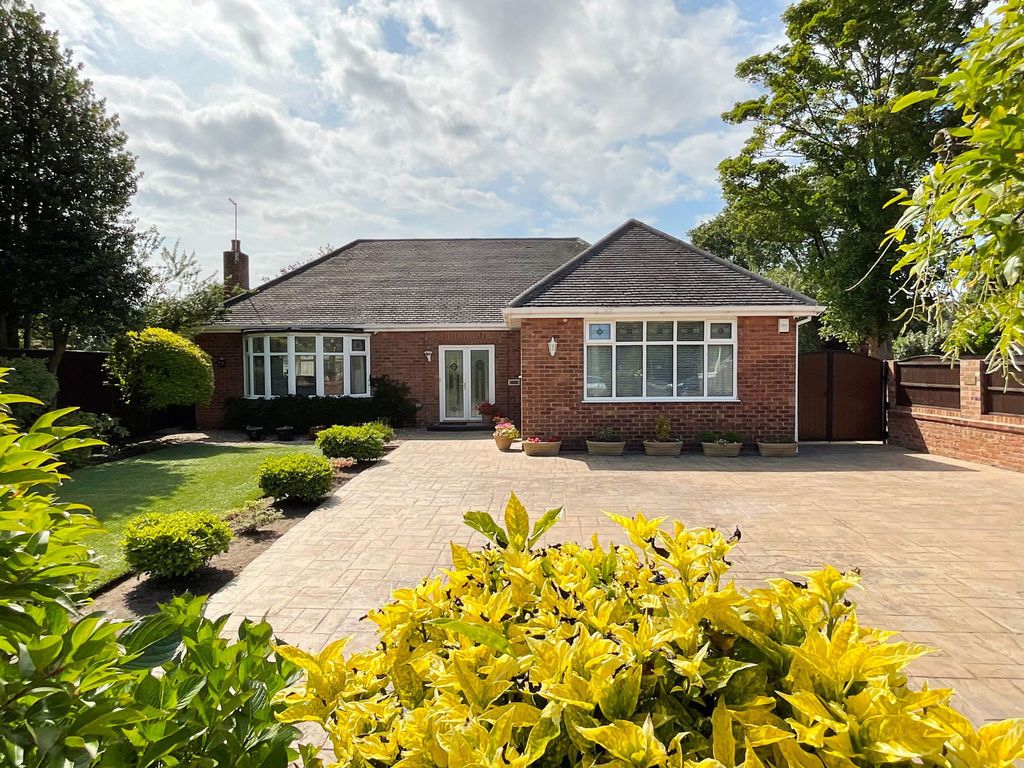 Property photo 1 of 30