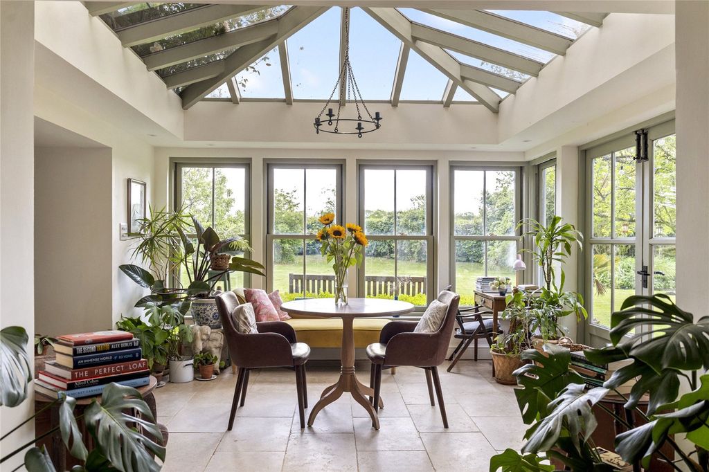Property photo 2 of 28 Orangery