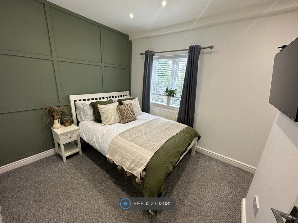 Property photo 1 of 5 Room 2