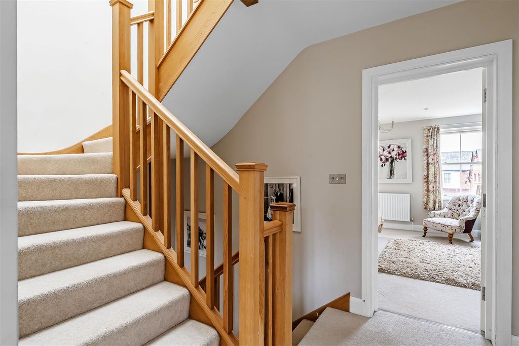 Additional image 20 of 5 bed semi-detached house for saleLonsdale Road, Dorking RH4