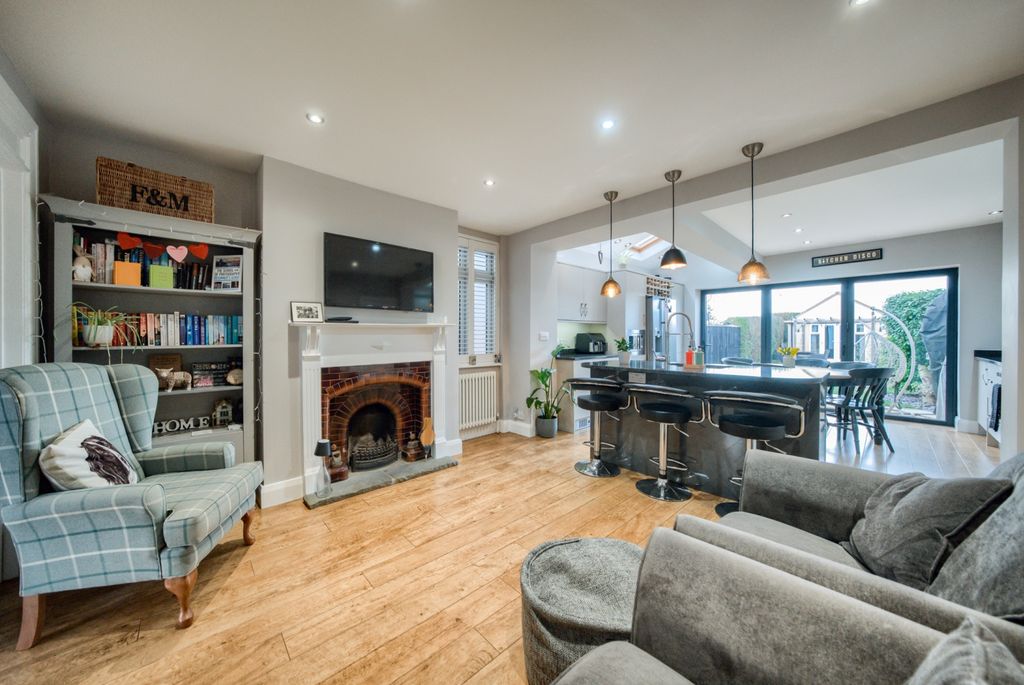 Property photo 1 of 27 Xt5A6655-Hdr(3)