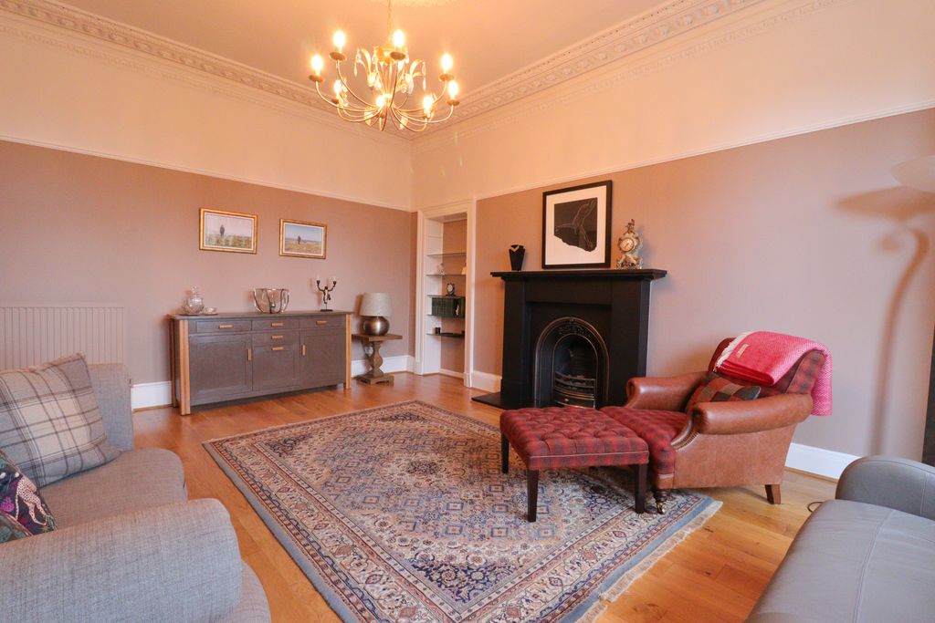 Property photo 3 of 24