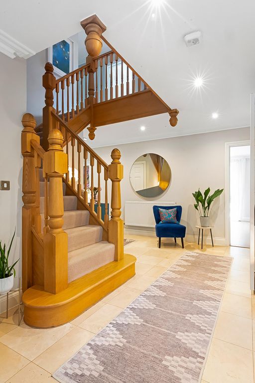 Property photo 3 of 29 Image