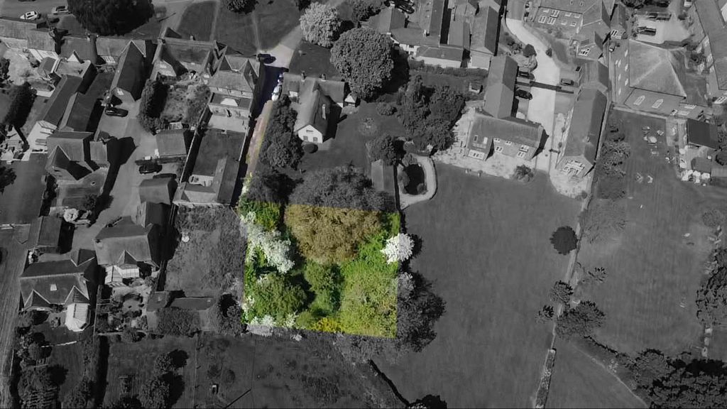 Property photo 1 of 3