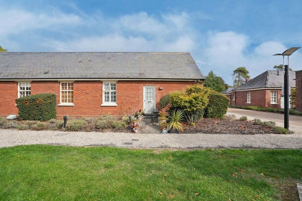 Property photo 1 of 23