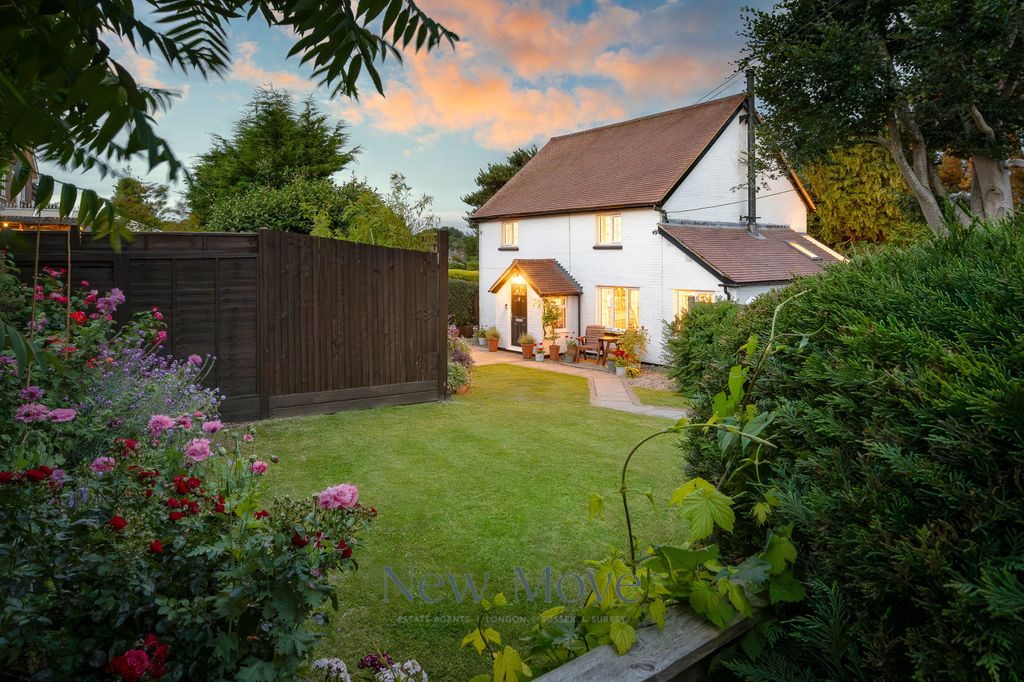 Property photo 1 of 32 Charming Four-Bedroom Period Cottage In The Heart Of Copthorne Village