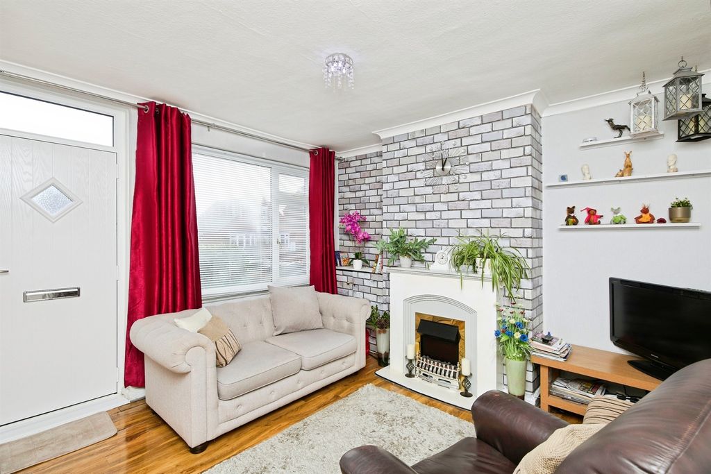 Property photo 3 of 18