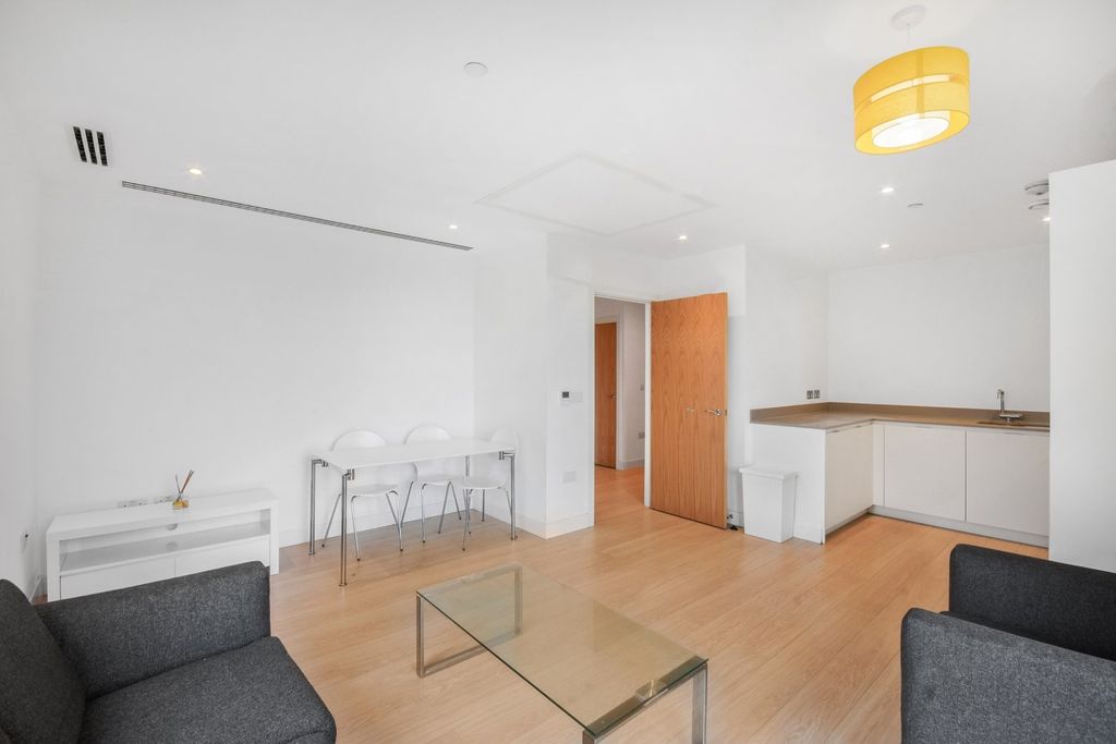 Property photo 2 of 10 Living