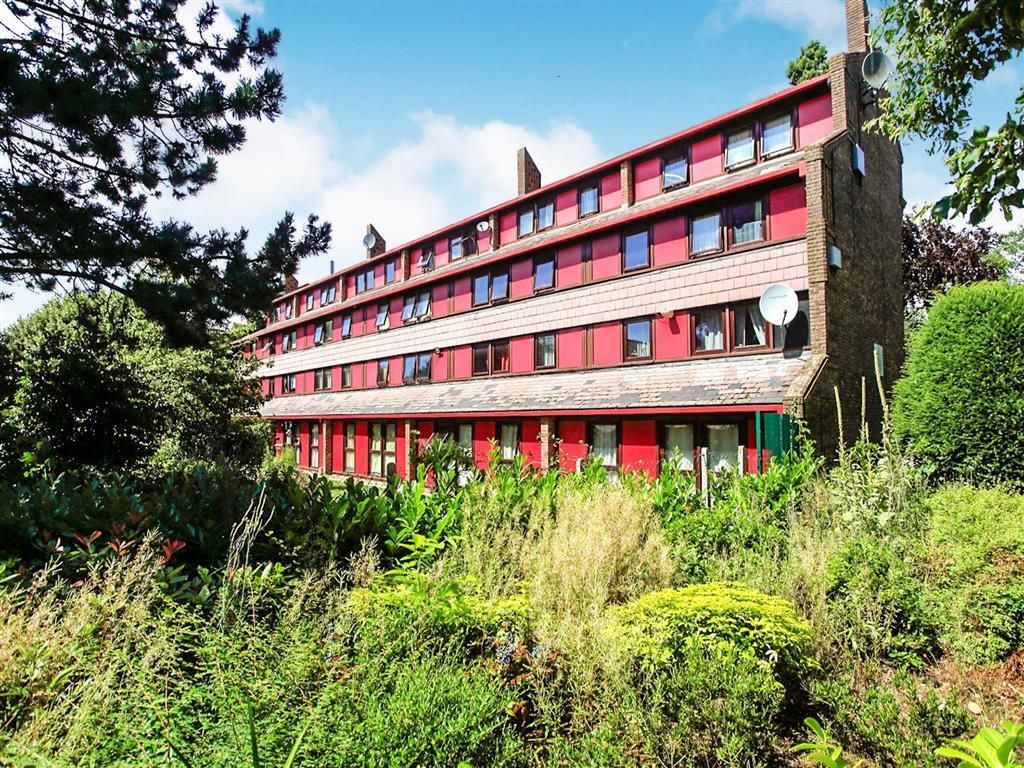 Property photo 1 of 9 Front