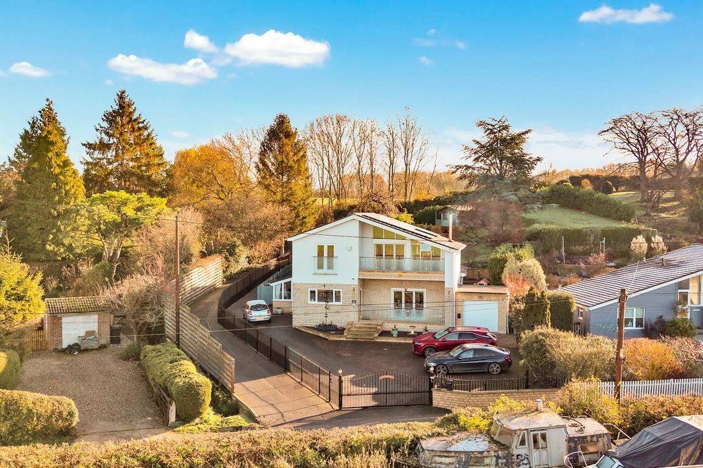 Property photo 1 of 29