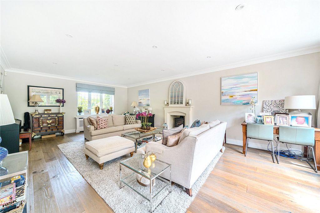 Property photo 3 of 27 Picture No. 38