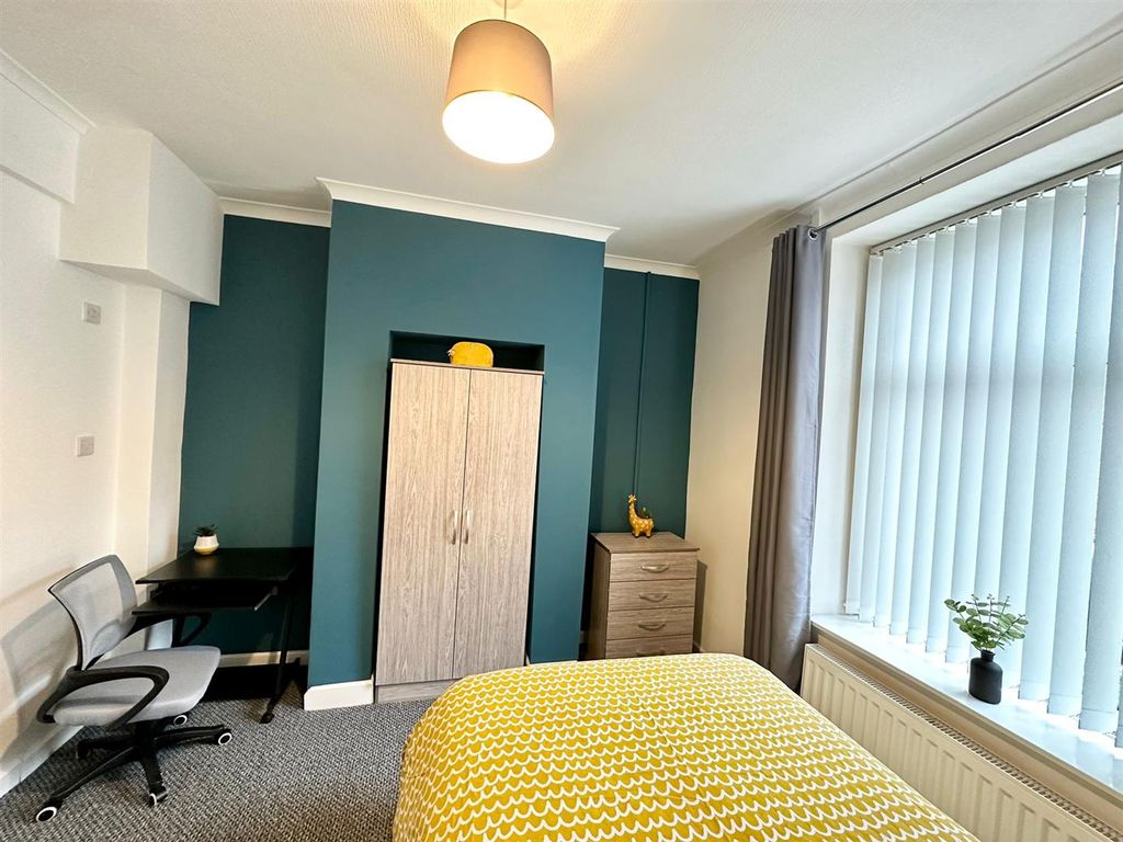 Property photo 2 of 7 1.Jpg