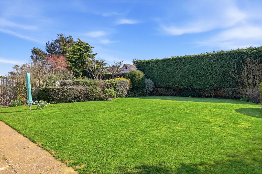 Property photo 3 of 19 Picture No. 25