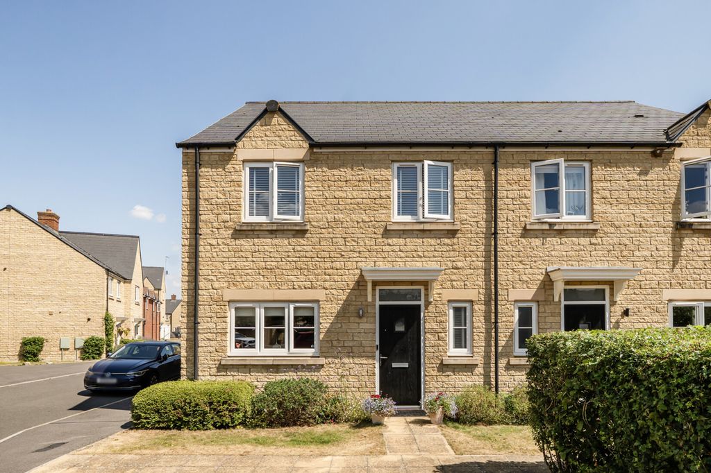 Property photo 2 of 21 1493510-2-6A58E05...