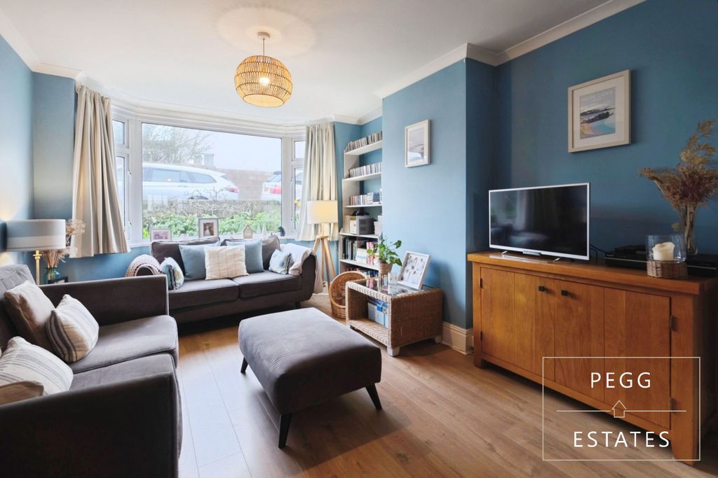 Property photo 1 of 30