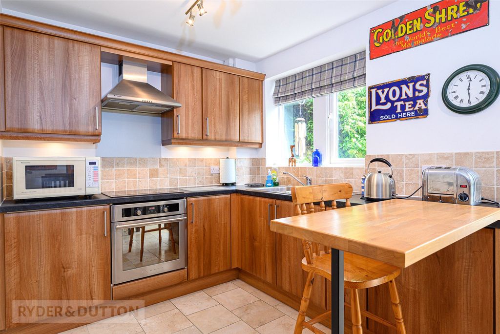 Property photo 2 of 24 Kitchen Diner