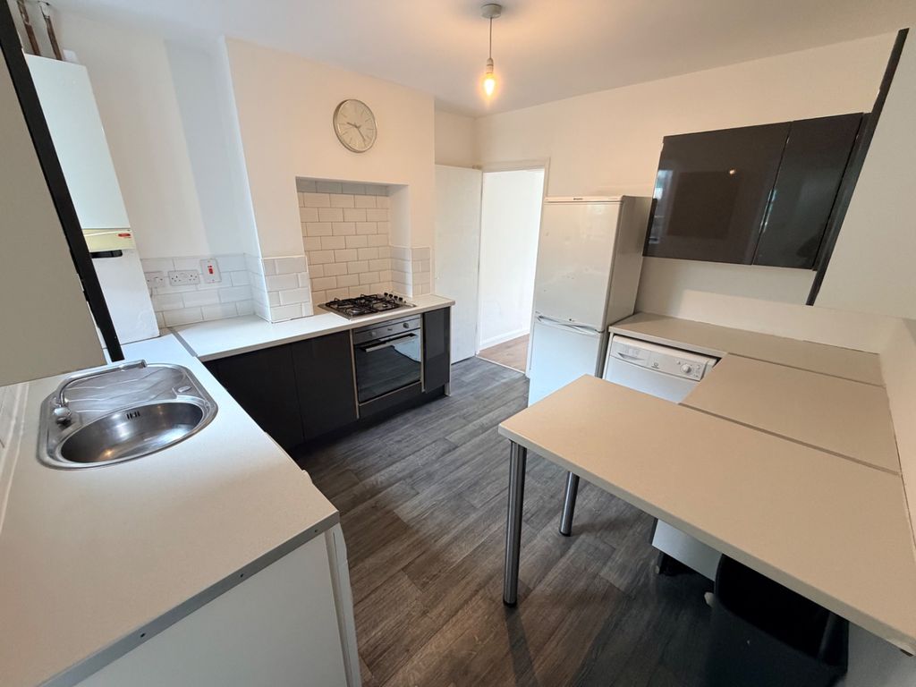 Property photo 3 of 9 5557553