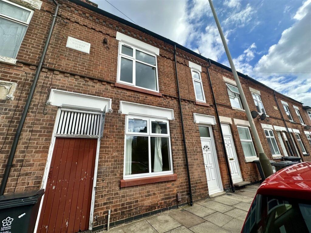 Property photo 1 of 11