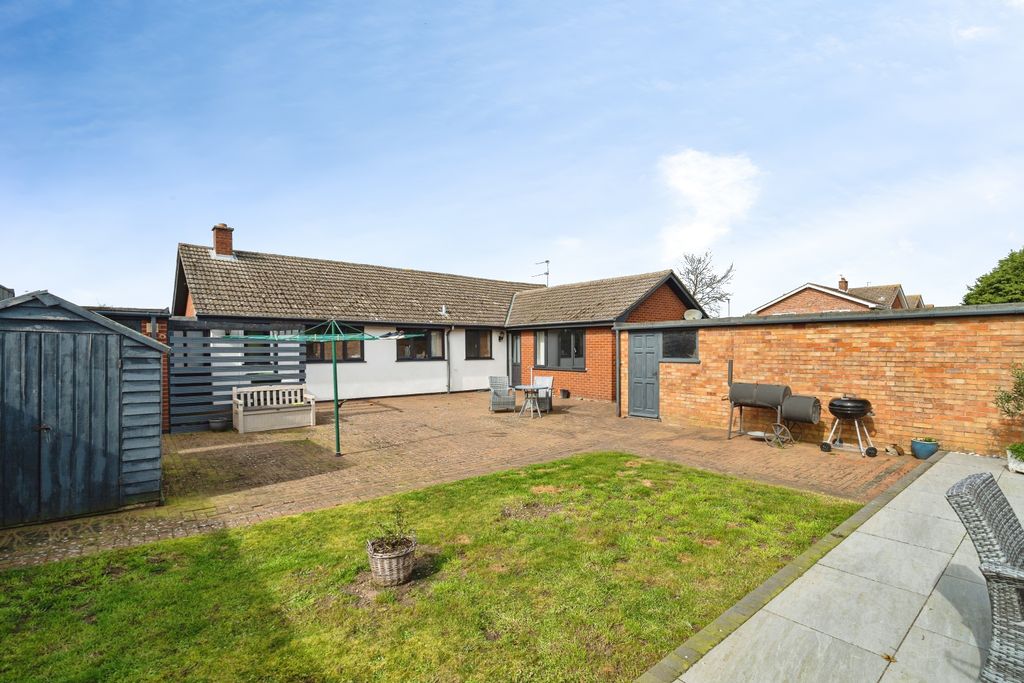 Property photo 2 of 20 Garden