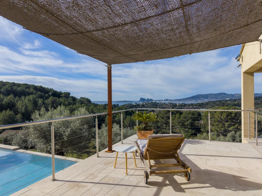 Property photo 3 of 26