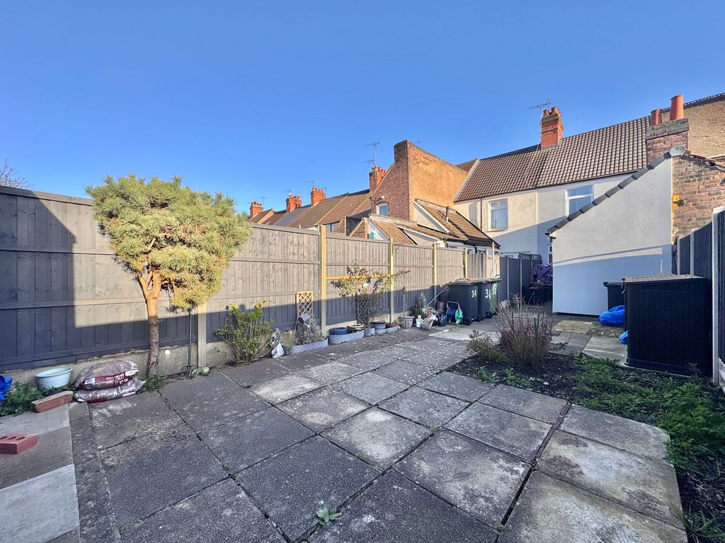 Property photo 2 of 22