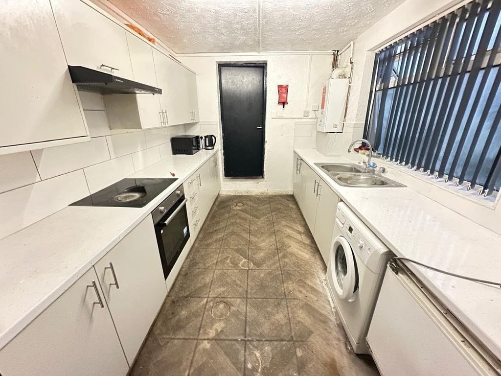 Property photo 2 of 5 4777191