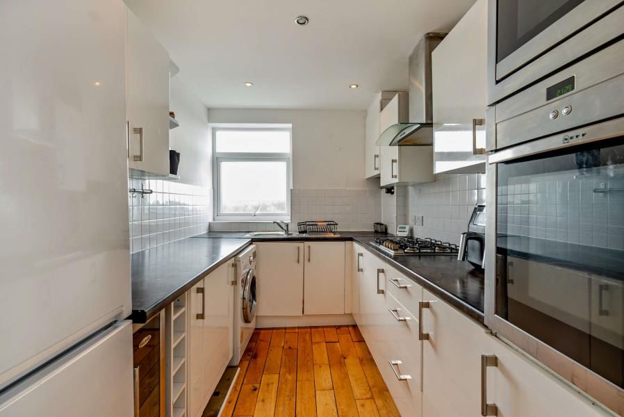 Property photo 3 of 9