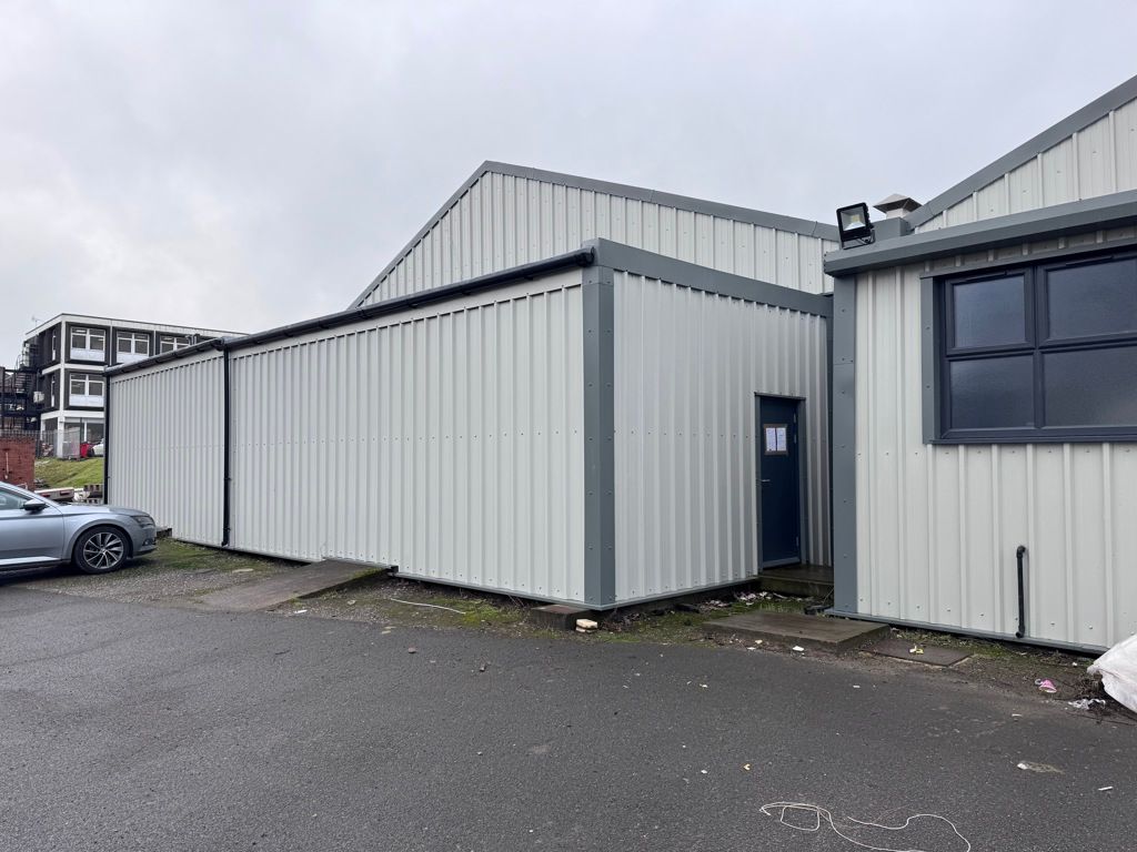 Property photo 1 of 9 Photo 2