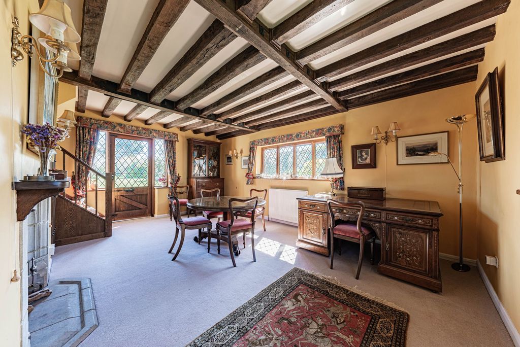 Property photo 2 of 73 Dining Room (1)