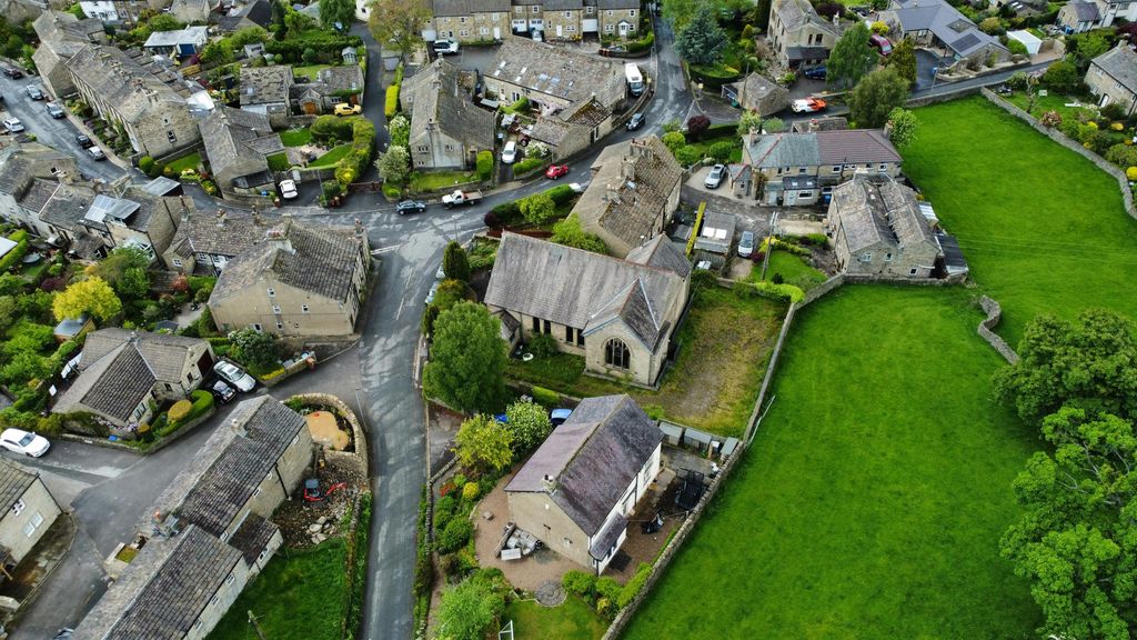 Property photo 3 of 7 Dji_Fly_20260513_140852_375_1779787730511_Photo_Optimized 2.Jpg