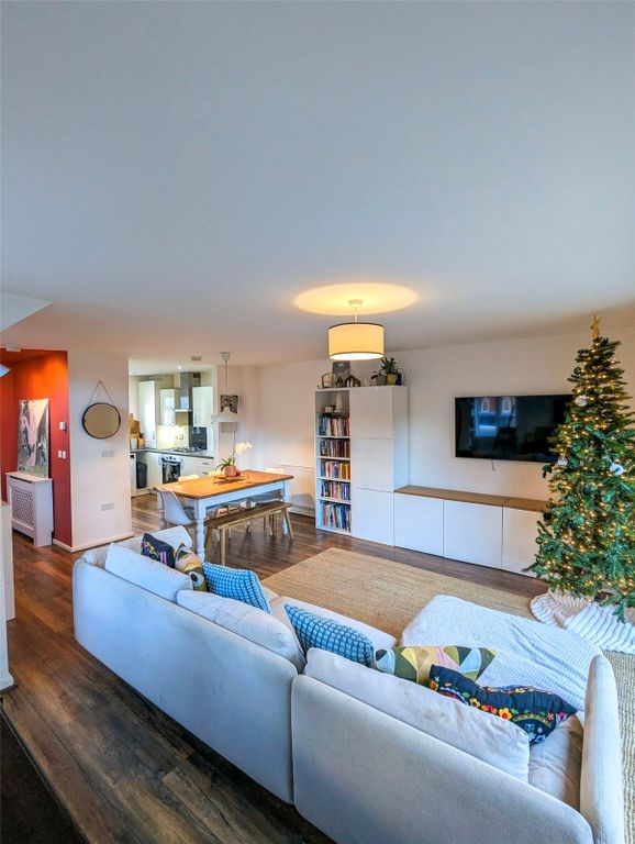 Property photo 2 of 18 Picture No. 02