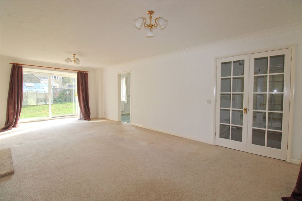 Property photo 3 of 23 Picture No. 14
