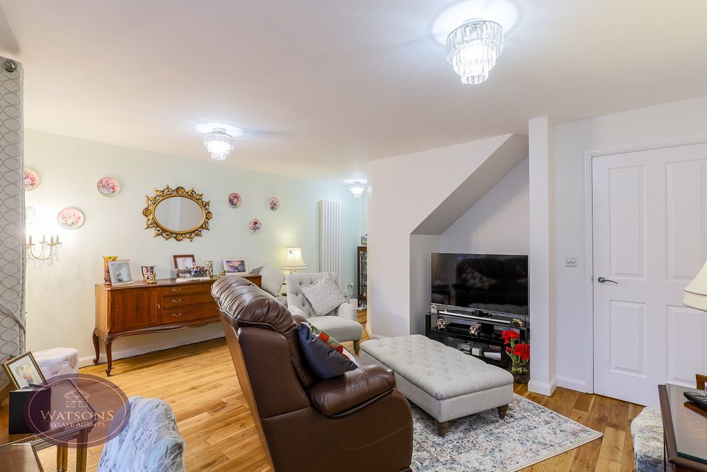 Property photo 3 of 26