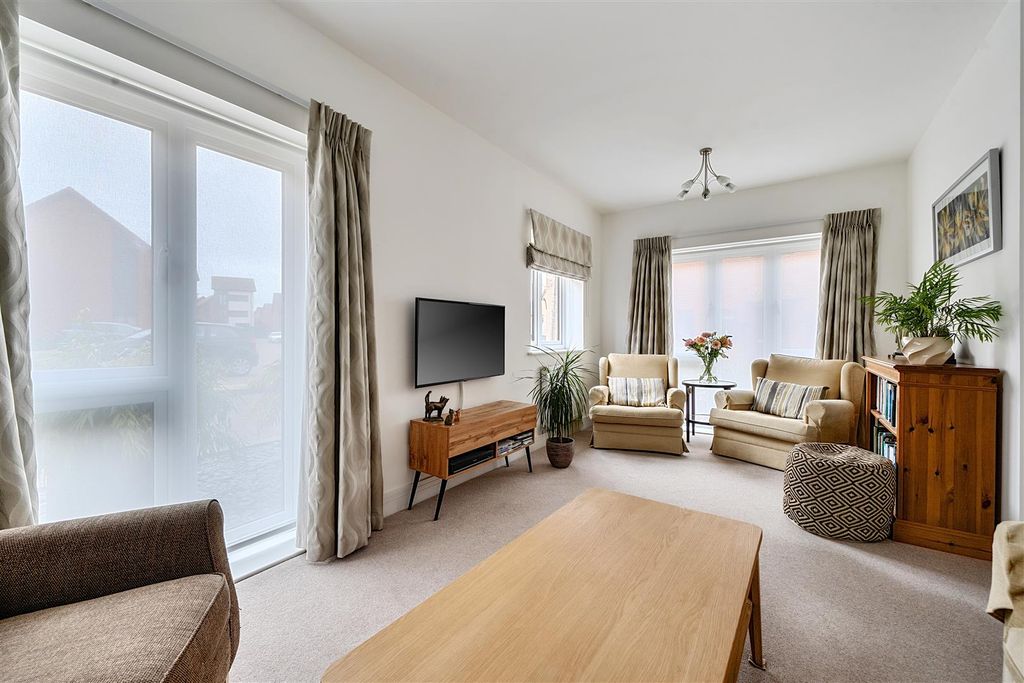 Property photo 3 of 21 1416089-21-6995Cb6Aab2Dd.Jpg