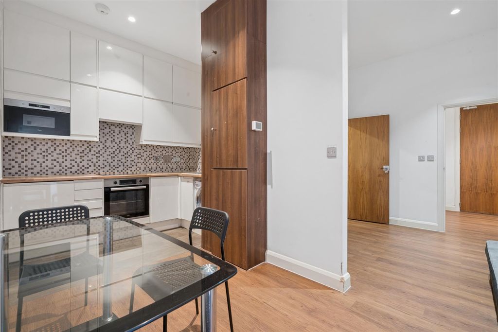 Property photo 1 of 7 Jb107147.Jpg