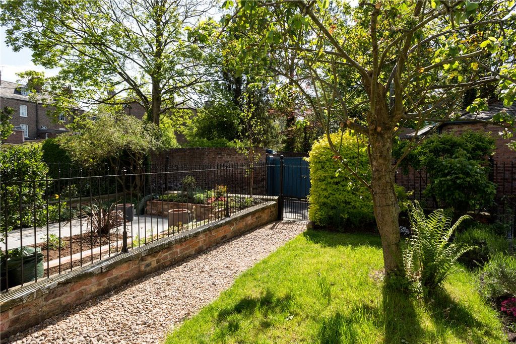 Property photo 3 of 19 Picture No. 28