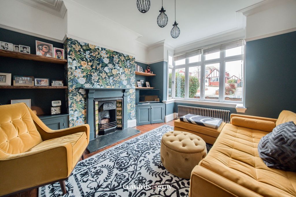 Property photo 3 of 24