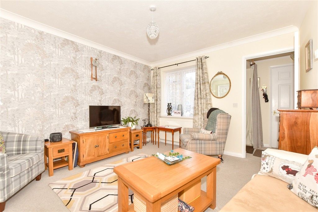 Property photo 2 of 10 Lounge