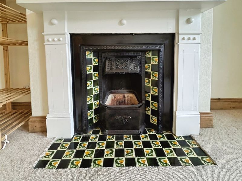 Property photo 3 of 11 Photo 8