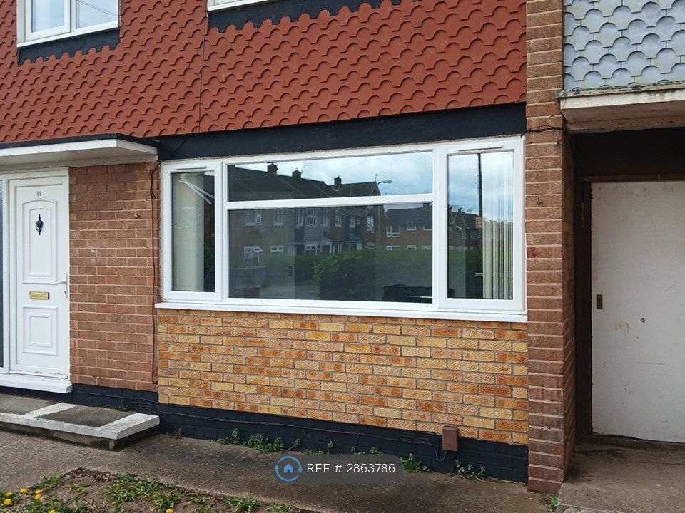 Property photo 2 of 26