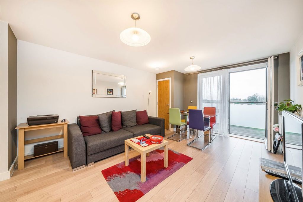 Property photo 2 of 7